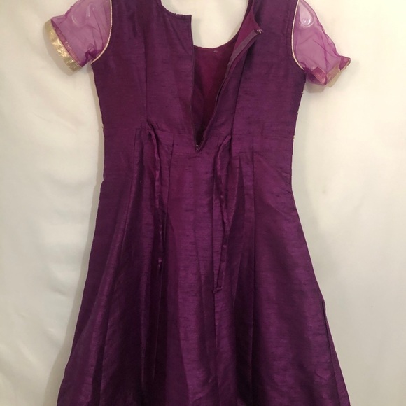 - Girls Purple & Gold East Indian Outfit. - Picture 2 of 9